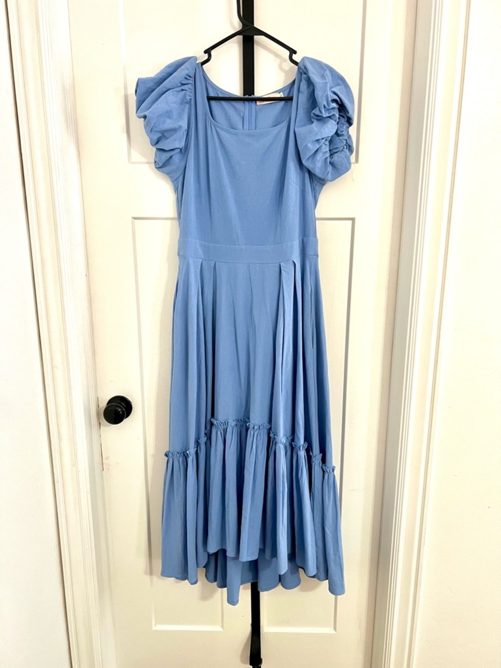 Ivy City Co Blue Puff-Sleeve Tiered Midi Dress